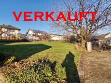 * Baugrundst&uuml;ck in sonniger Lage von Weinbach *