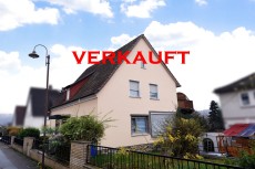 * Gepflegtes 1-2 Familienhaus in sonniger Lage von Leun-Stadt *