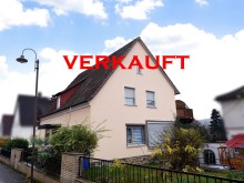 * Gepflegtes 1-2 Familienhaus in sonniger Lage von Leun-Stadt *