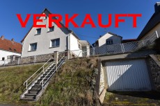 * Einfamilienhaus mit 2 Nebengeb&auml;uden in Sch&ouml;ffengrund-Niederquembach *