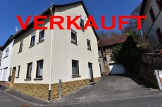 * Gem&uuml;tliches Haus mit Ausbaupotenzial in sonniger Lage von Braunfels-Bonbaden 
