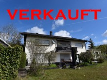 * Einfamilienhaus mit Einliegerwohnung in Ehringshausen-Niederlemp *
